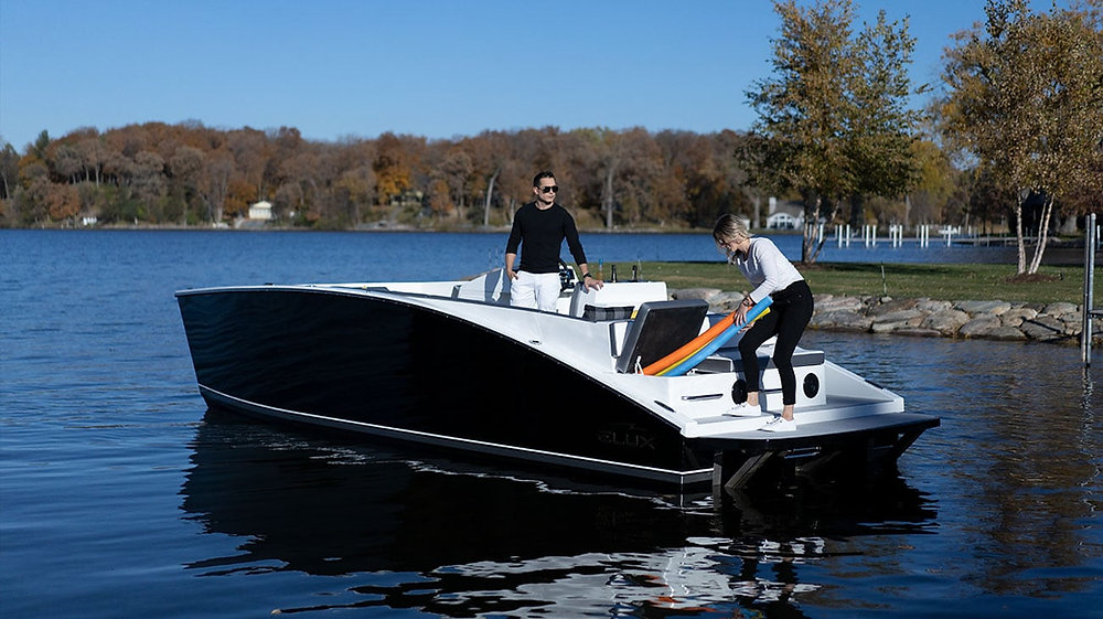 It’s Electric! Pontoon’s Float Your Boat