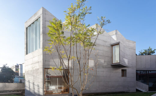 Art Building – Cardenal Spellman Educational Unit / STUDIO BLUR