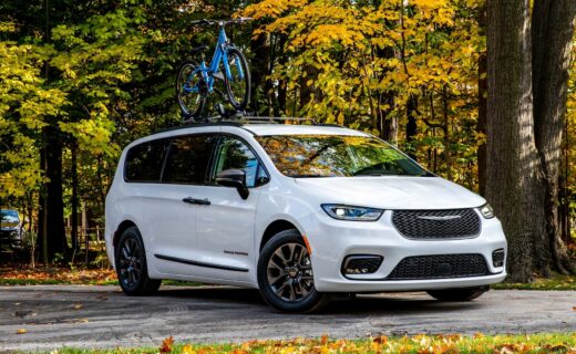 Chrysler Recalls America’s Only Plug-In Hybrid Minivan, Tells Owners To Park Outside