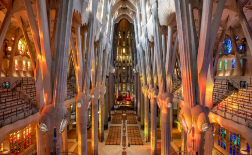 Contemplative Drama: How Gaudí Shaped Light and Color at Sagrada Família