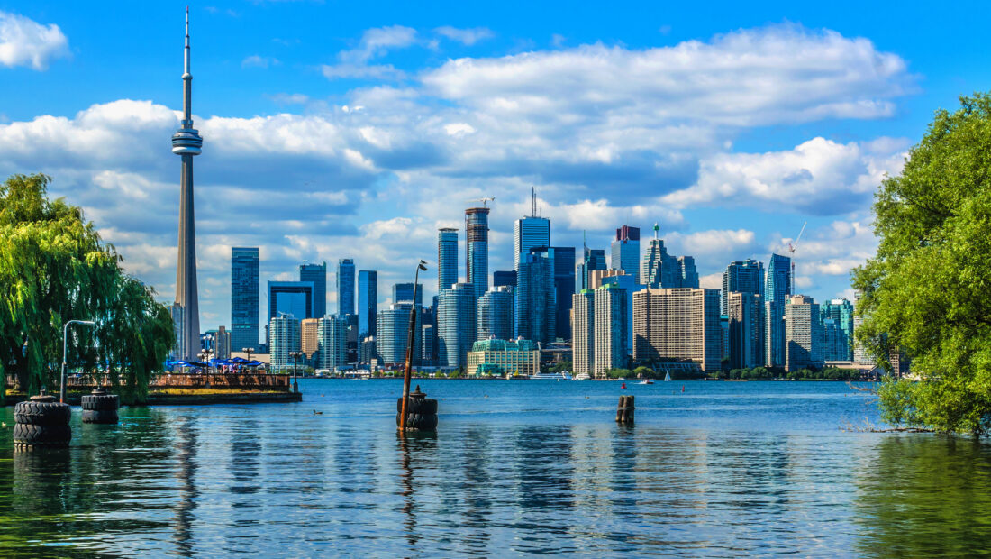 Toronto Architecture City Guide: 30 Modern and Contemporary Landmarks in Canada's Largest City