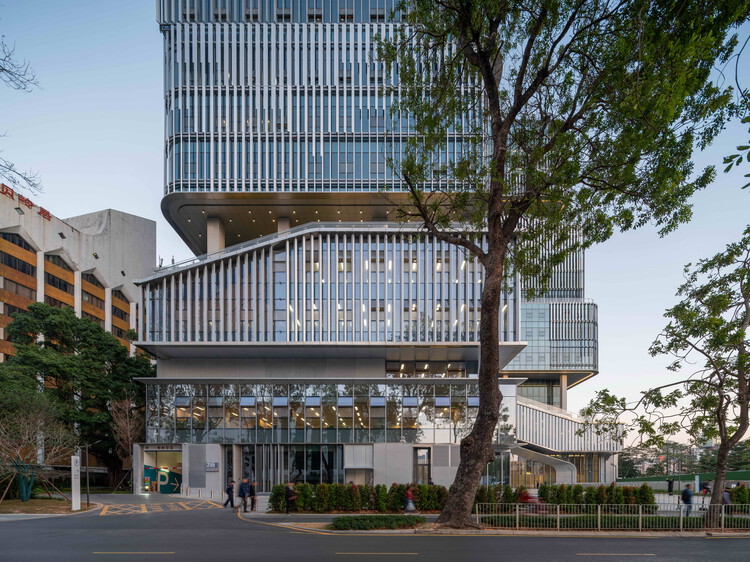 Luohu Library and Youth Activity Center / Shenzhen Huahui Design + iDEA