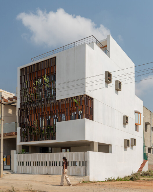 Splitscape Residence / SpaceDNA