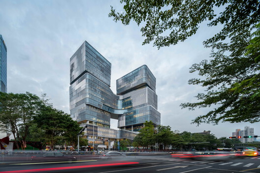 Luohu Library and Youth Activity Center / Shenzhen Huahui Design + iDEA