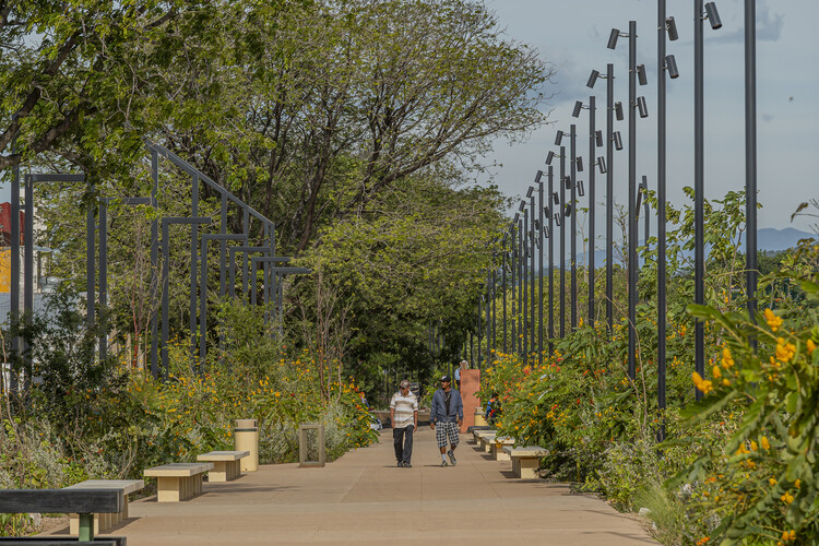 Arriaga Linear Park / Laboratorio Regional de Arquitectura