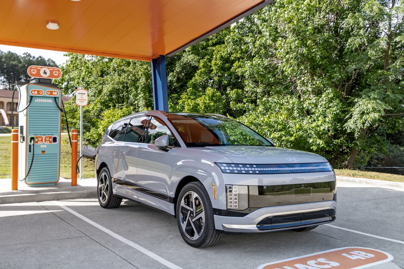 Hyundai and Genesis EV drivers can now score a 20% discount on IONNA charging