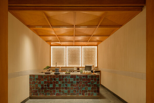 Jun Matcha Club Cafe / Matter of Something