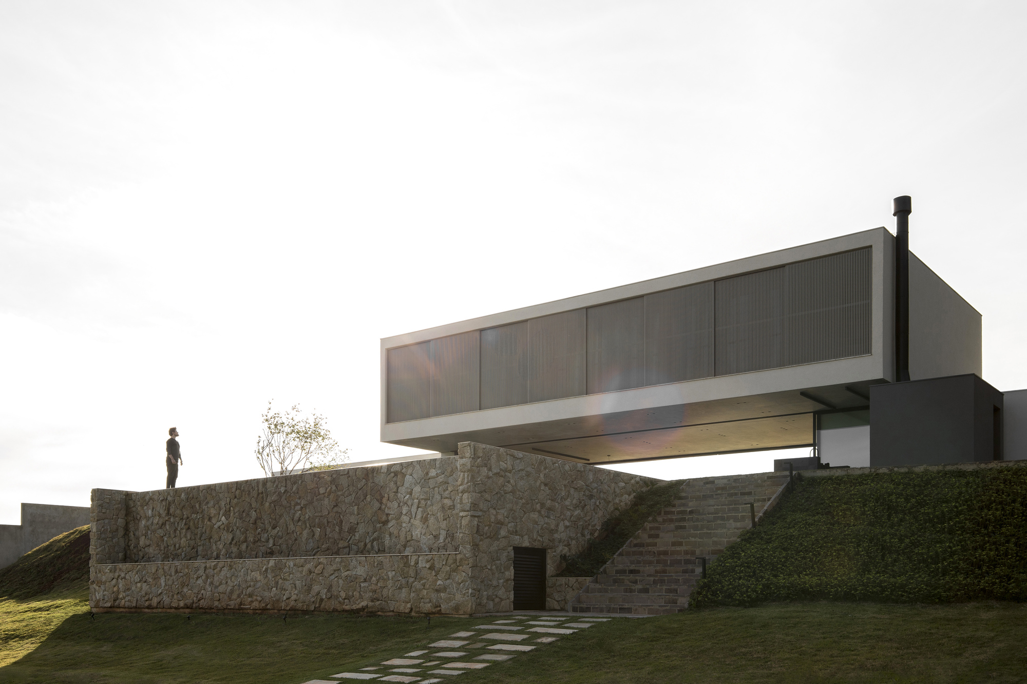 Bom Retiro House / Michel Macedo Arquitetos