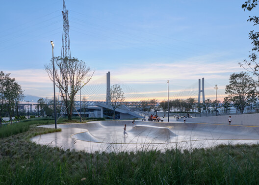 Ripples Becoming Everyday Ground / TJAD Original Design Studio