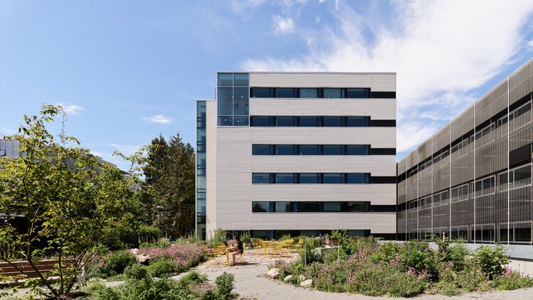 UBC Biodiversity Centre Addition / Public Architecture + Design