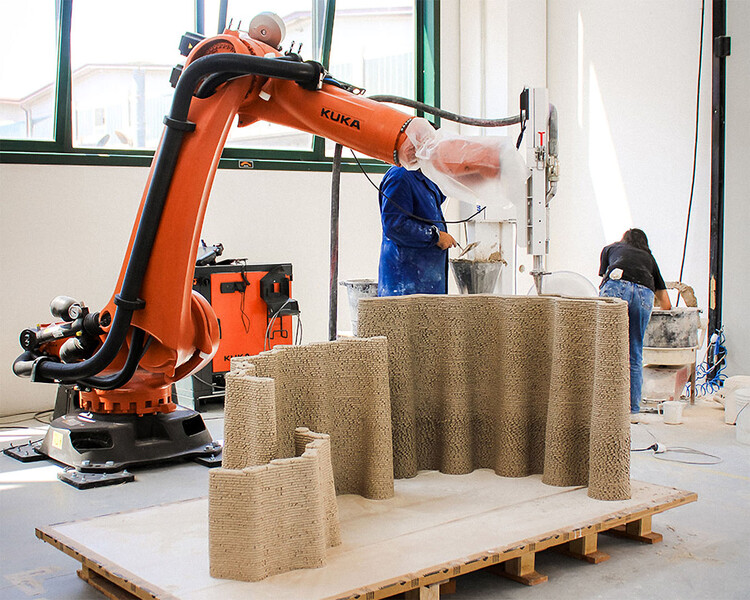 Craft in the Age of 3D-Printed Earth: Can Digital Tools Create a New Kind of Artisan?