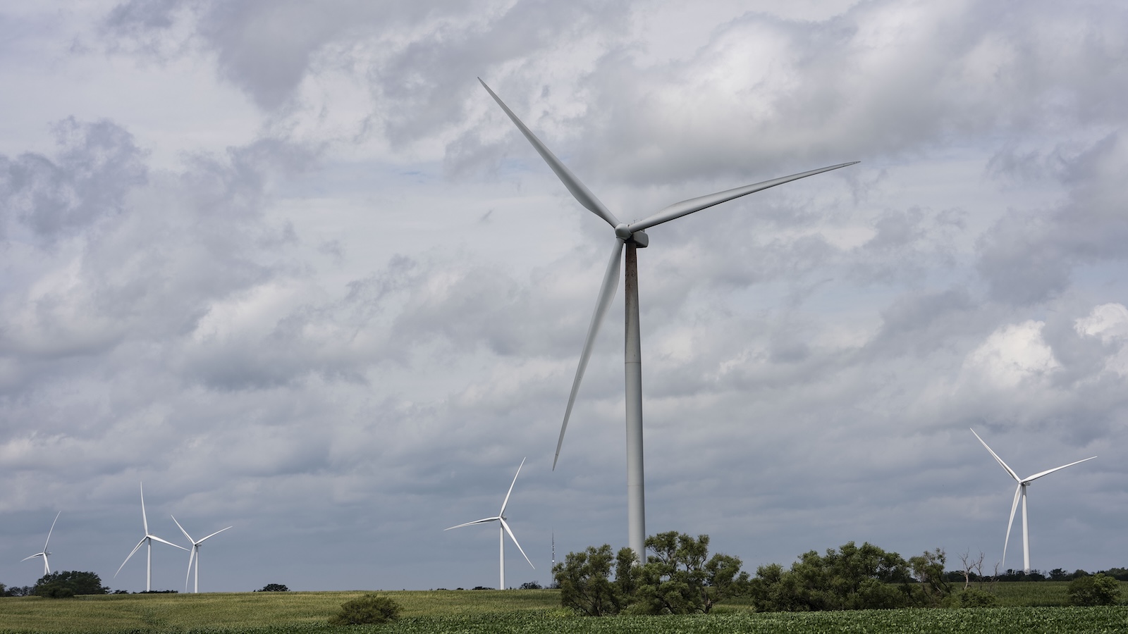 Some Nebraska communities are cashing in on renewables. Others are being left behind.