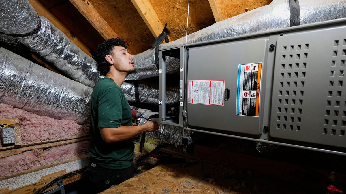 When the power goes out, homes can become heat traps