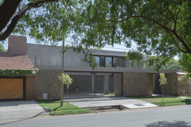 H1 House / Genovesi Arquitectos