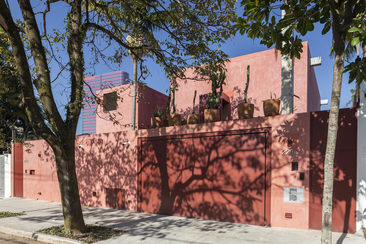 House in São Paulo / André Vainer Arquitetos