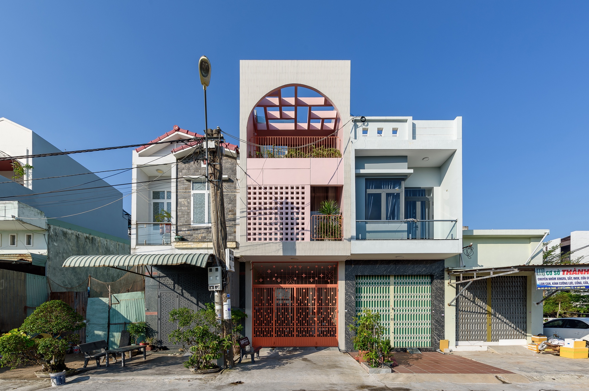 Tomi House / The Studio