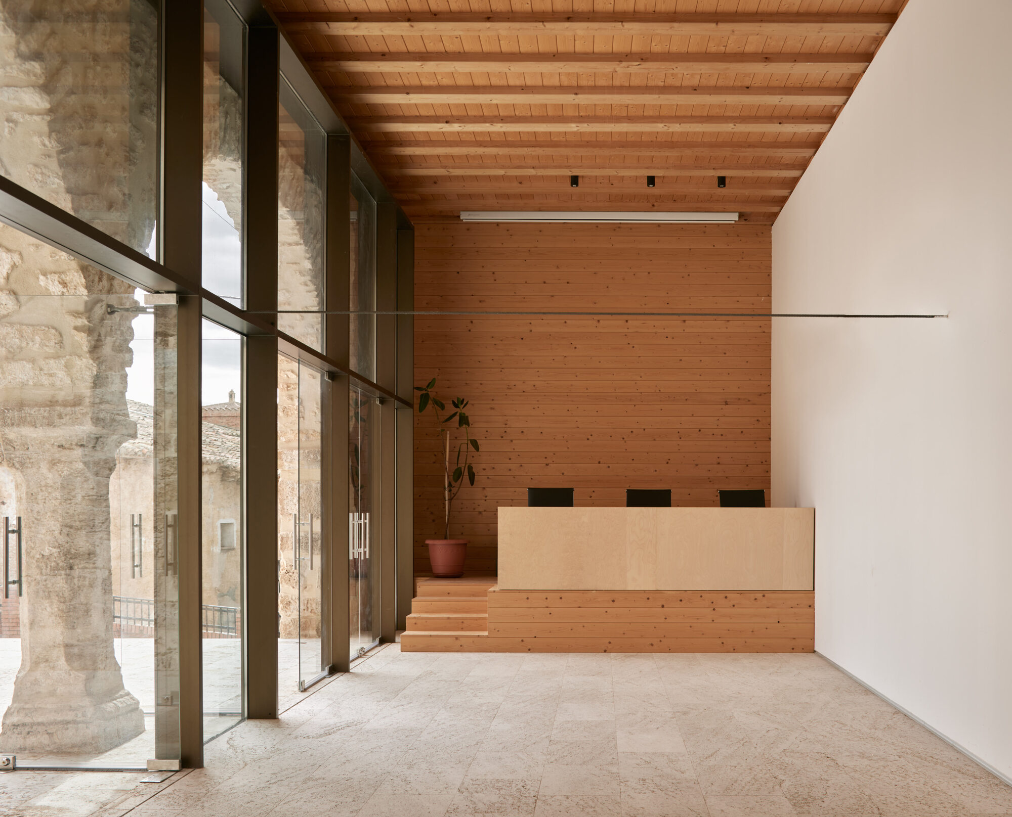 Rehabilitation of the Orrios Exchange building / Oscar Escuder Arquitectura