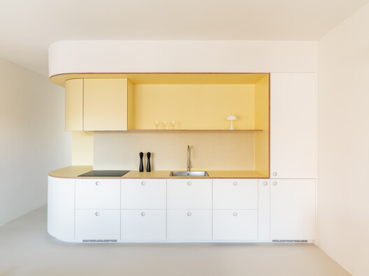 Riera Renovation / LABLANCA