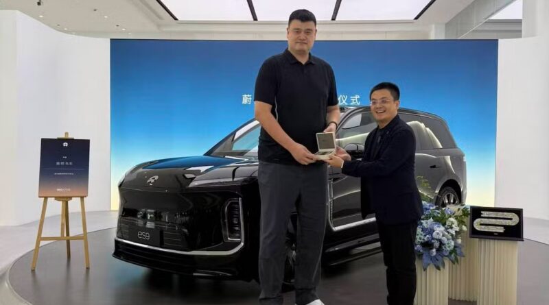 Basketball Superstar Yao Ming Receives His NIO ES9