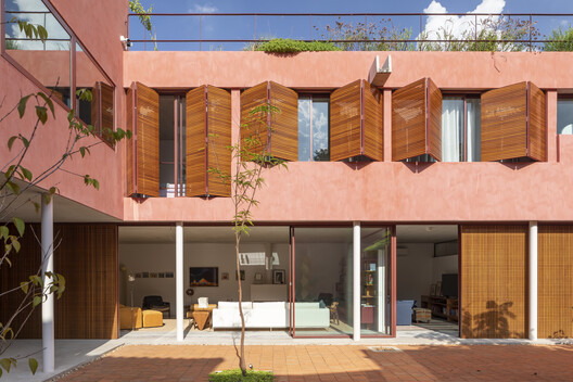 House in São Paulo / André Vainer Arquitetos