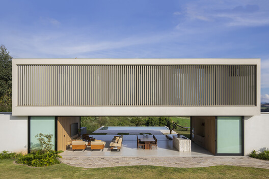 Bom Retiro House / Michel Macedo Arquitetos