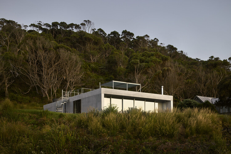 Otway Beach House / Kerstin Thompson Architects