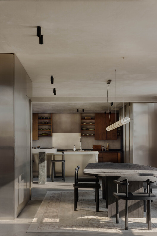 Brutalist Penthouse / Barde + vanVoltt