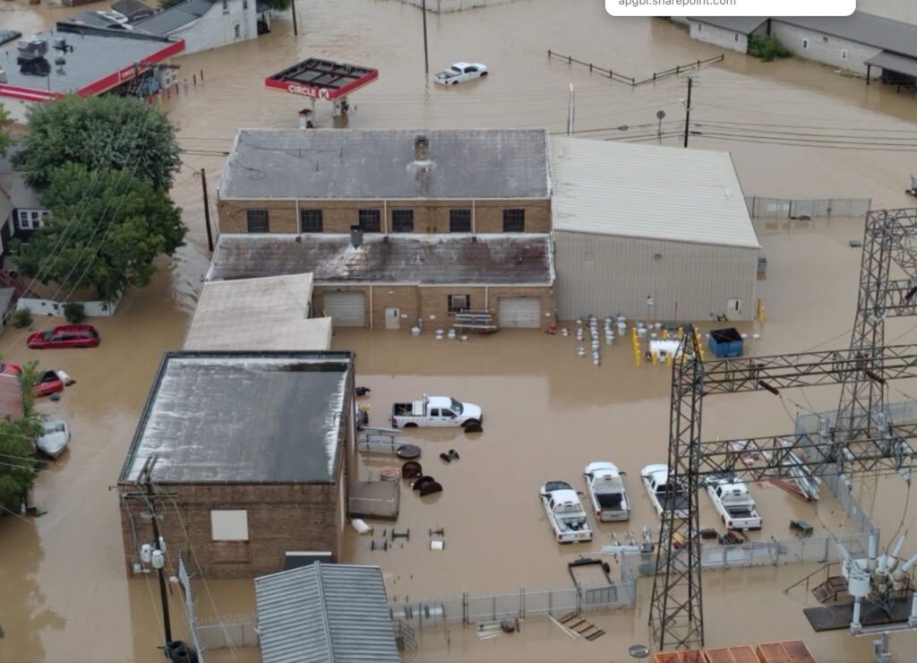 Midwestern US utilities focus on restoration after severe storms and near-100 MPH winds leave hundreds of thousands in the dark