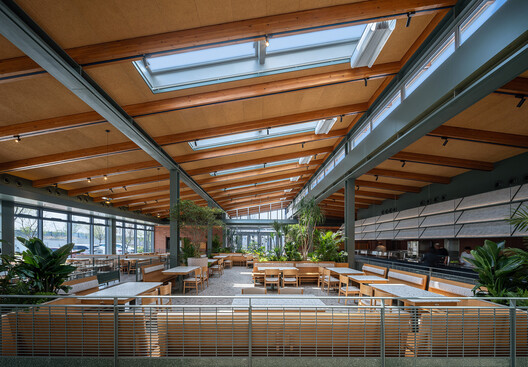 Community Canteen No. 11, Aranya Qinhuangdao / Verse Design