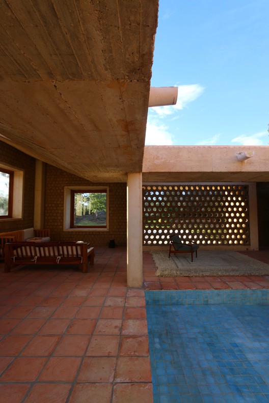 12 Colombian Houses Featuring Exposed Brick