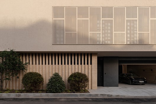 DR House / ARC Architects