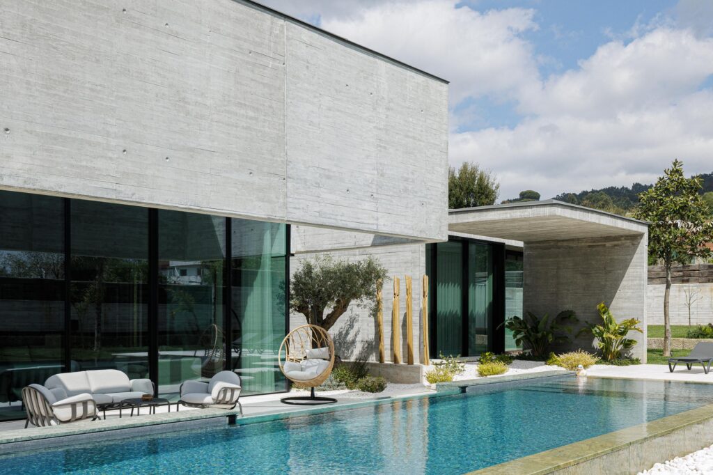 Casa da Linha arquitetura Ricardo Azevedo e fotografia Ivo Tavares