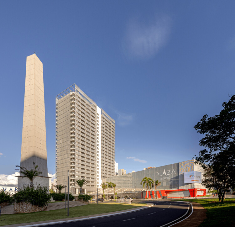 Plaza Corporate – North Tower / Biselli Katchborian Arquitetos