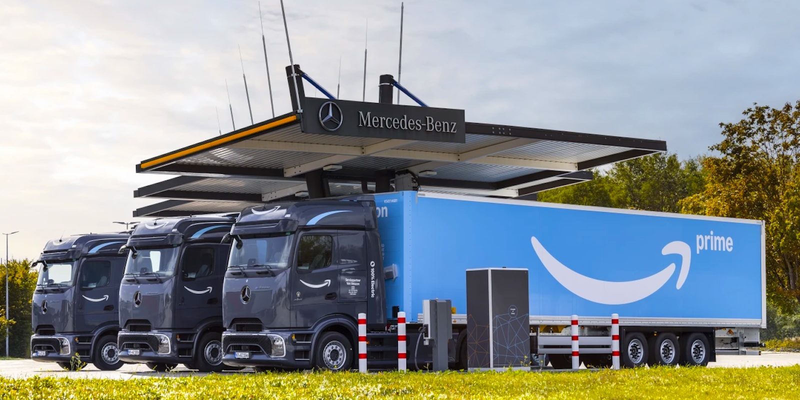 Amazon puts 50 Mercedes-Benz eActros electric semi trucks to work in Germany