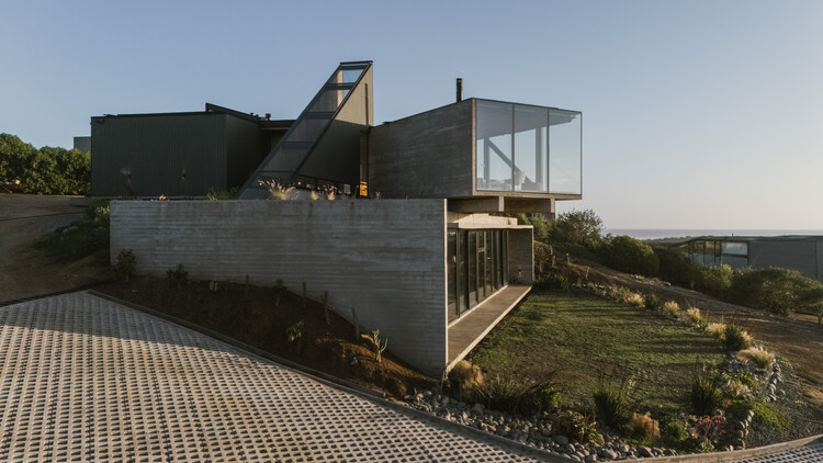 House 22 / Loft7