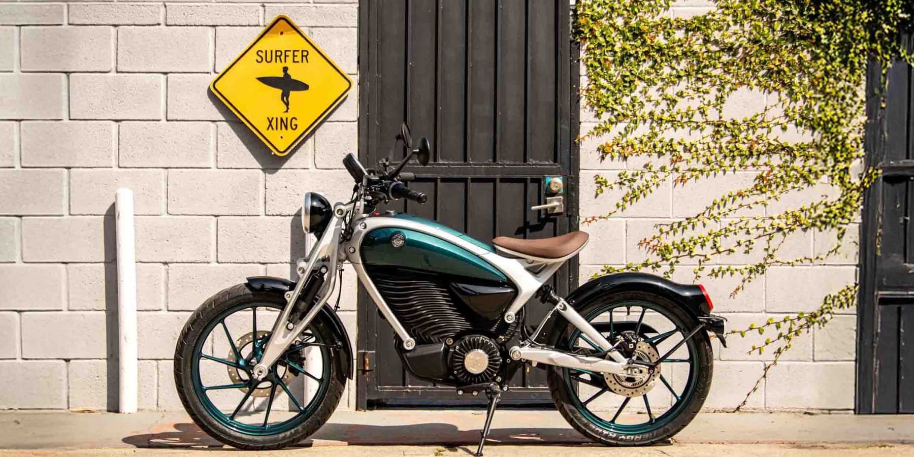 Royal Enfield’s Flying Flea electric motorcycle finally goes global, revealing its Western price
