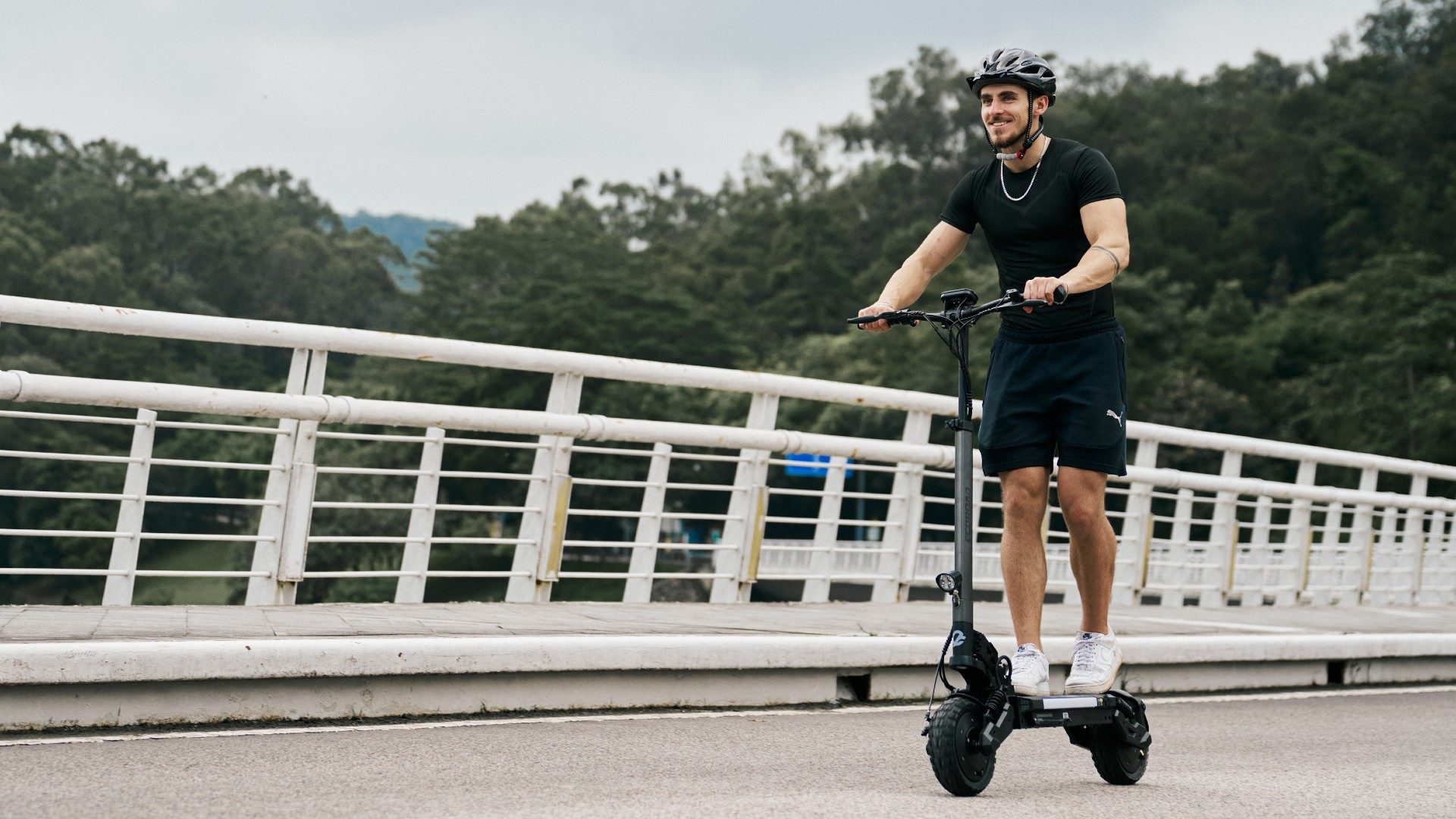 This 2,000W electric scooter hits 34 mph – and Electrek readers save 5%