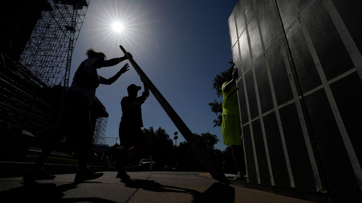 Incarcerated people swelter in scorching Texas prisons