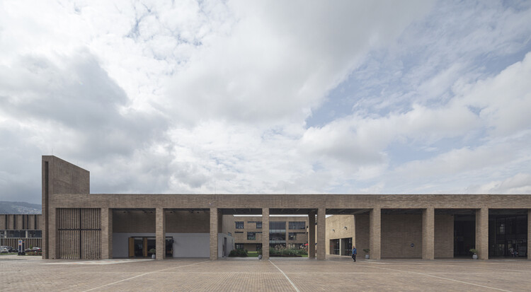 La Salle School / FP Arquitectura