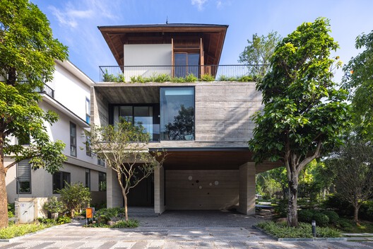 Dolphine Villa / Idee architects
