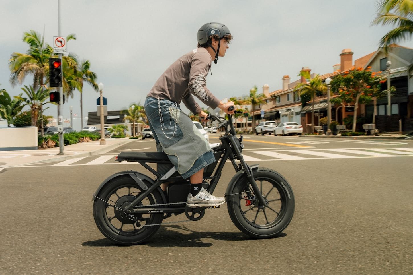 Segway launches the $1,999 Xyber Air, bringing its futuristic moped-style e-bike to the masses
