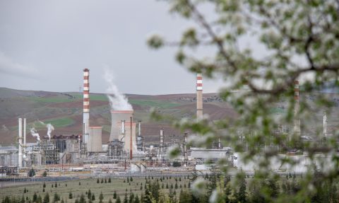 UK approves gas drilling despite admitting blow to “climate leadership” status