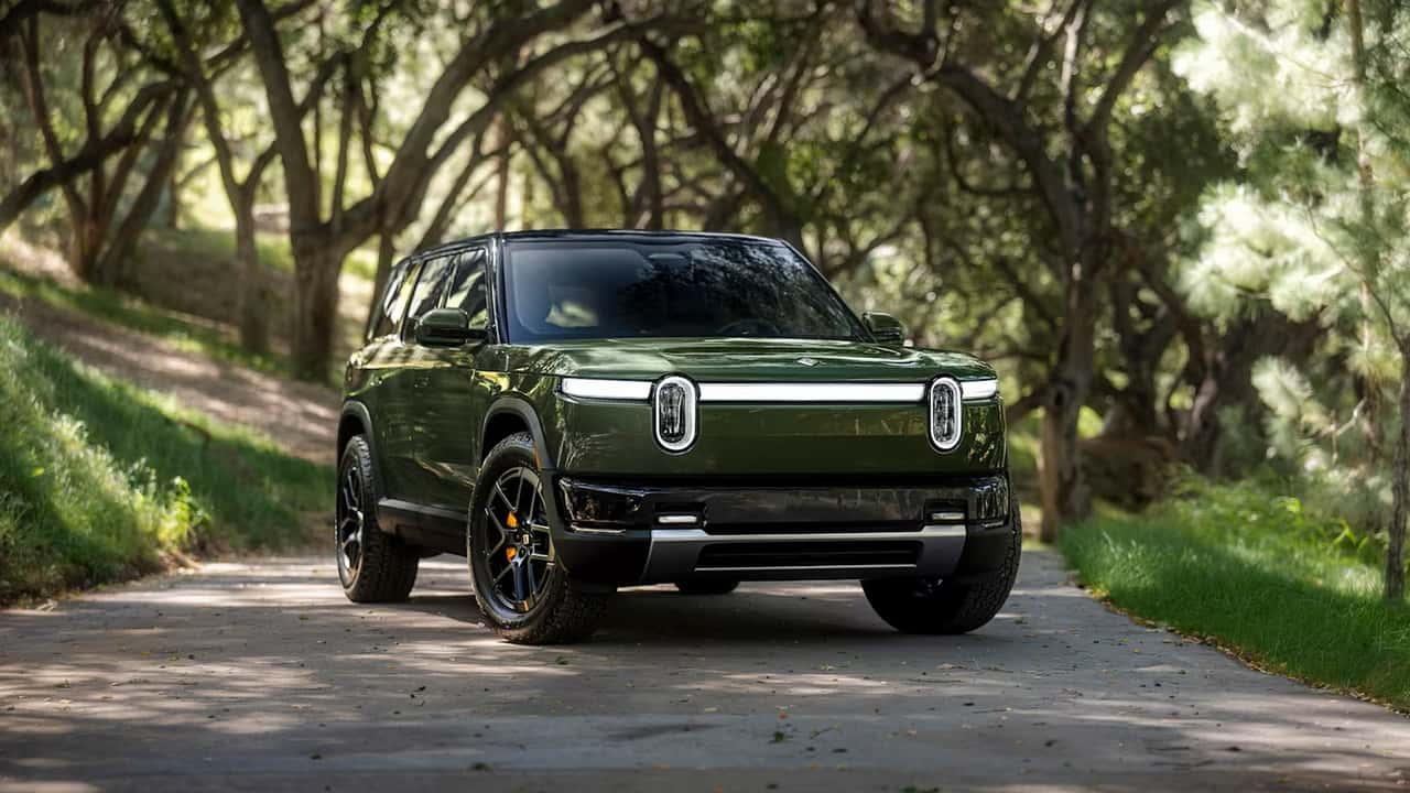 Here's What It's Like To Take Delivery Of A Rivian R2